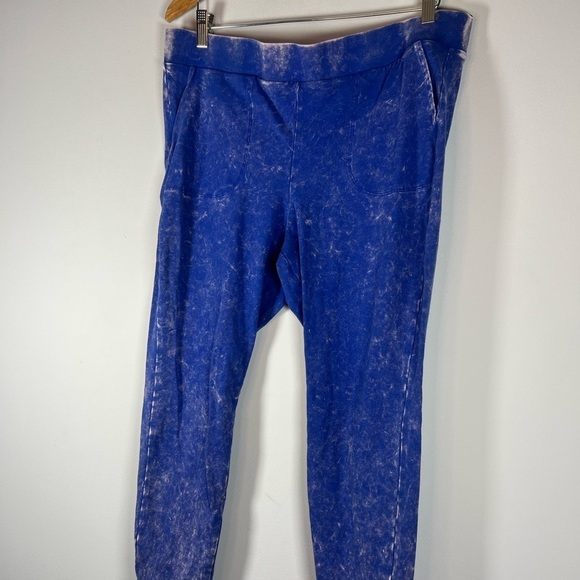 Torrid Acid Wash Pocket Cotton Spandex Leggings 3X - Picture 2 of 6